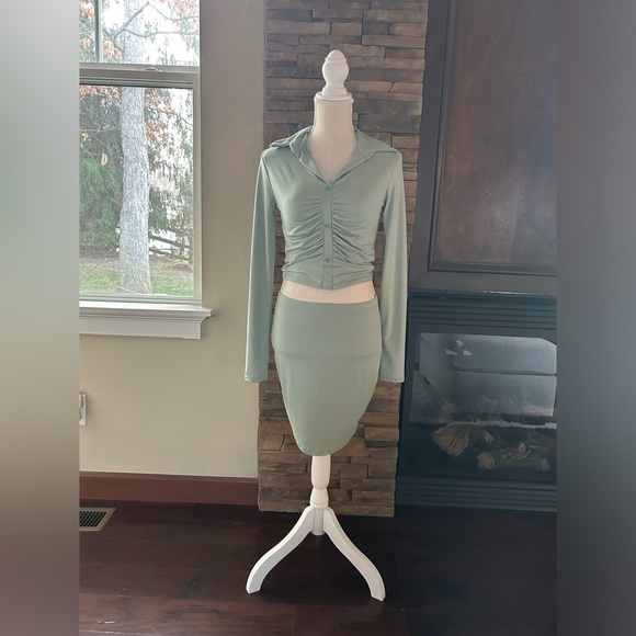 Fashion Nova Dresses & Skirts - Fashion Nova Two Piece Outfit-Mint Green-Size Medium NWT💚